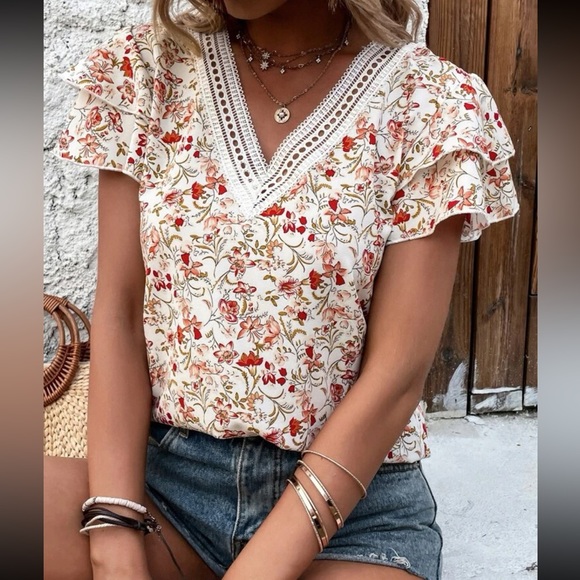 Tops - Floral V-Neck Blouse - Cream and Red